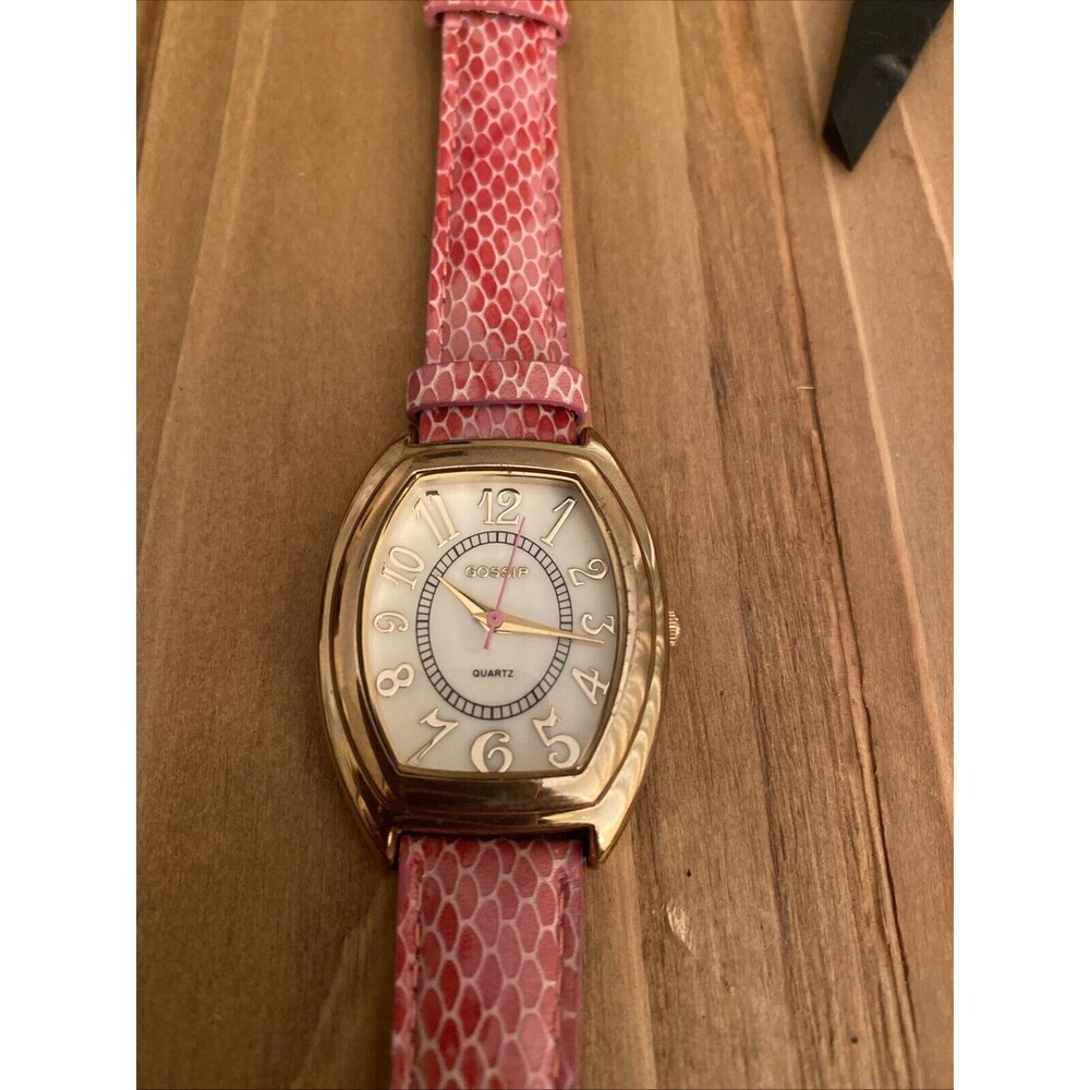 Ladies Gossip Classic Gold Tone Case White Dial Pink Leather Strap Watch